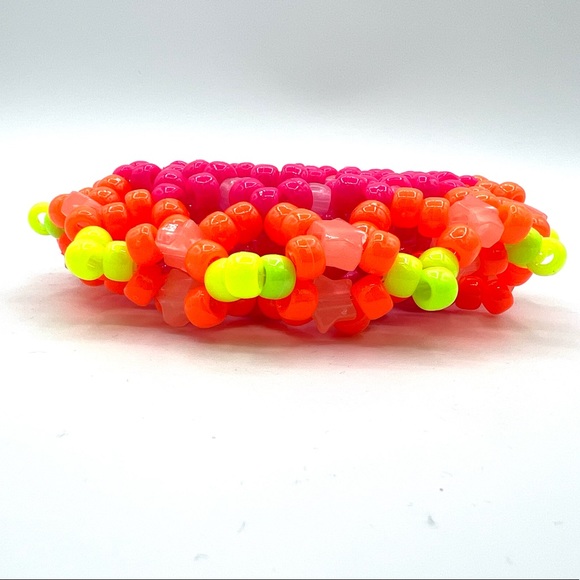 💛🧡💝 “Neon Brights” Glow Kandi Cuff - Picture 4 of 4
